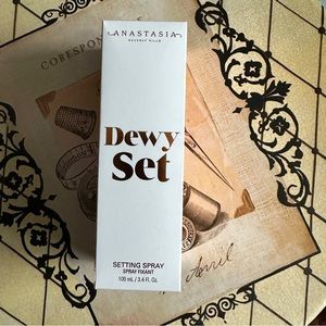ANASTASIA DEWY SET